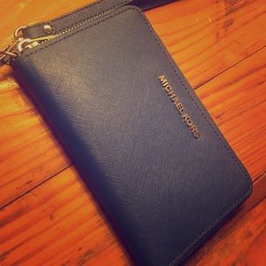 Michael Kors Wristlet